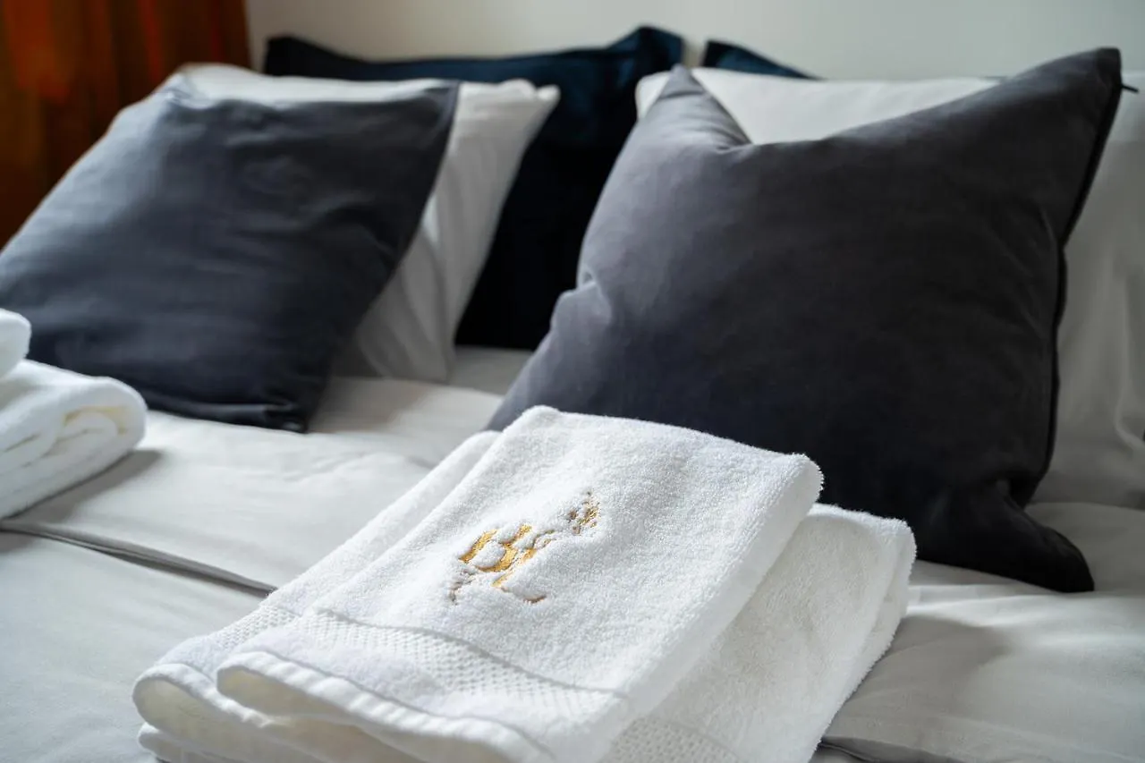 Bella Luna Luxury Suites - Oasis Gem In Варшава 0*,